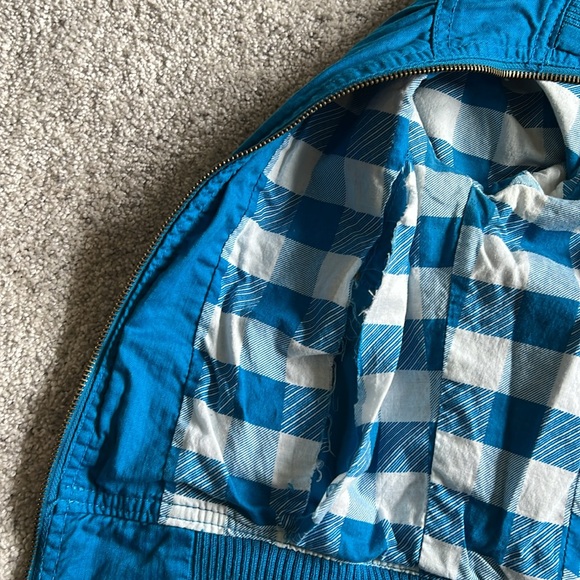 Blue Jacket - Picture 6 of 7